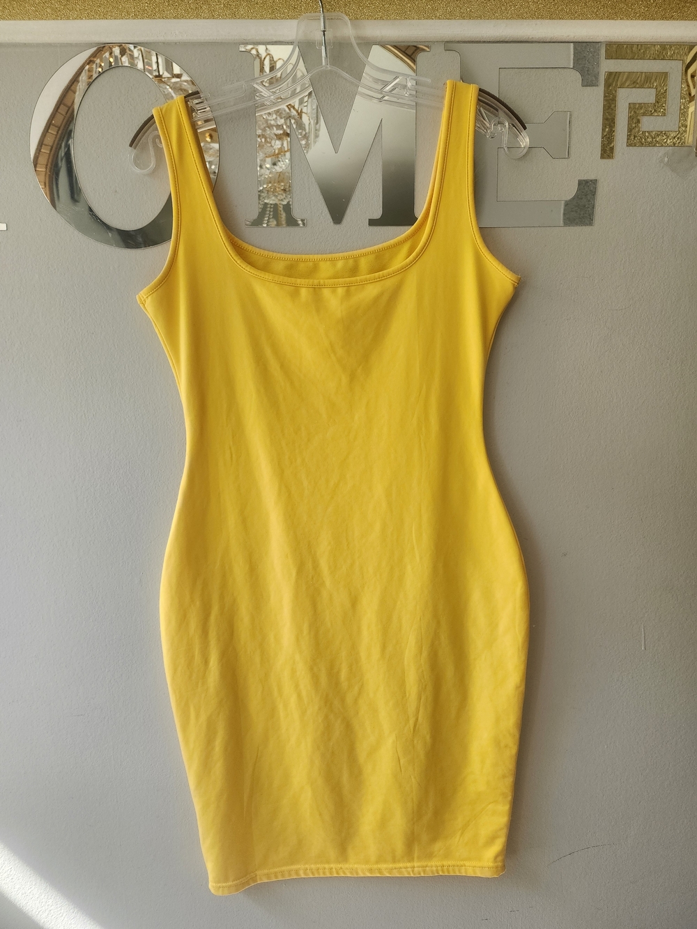 Slim Scoop Neck Yellow Mini Dress